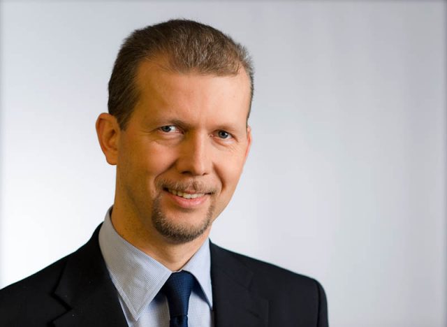 EPS - Pavel Zemene