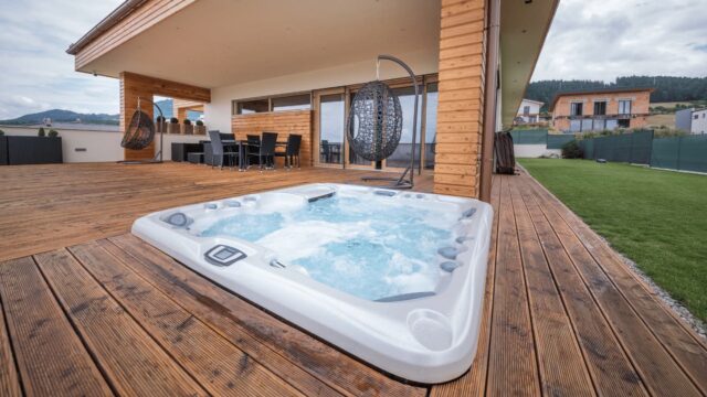 zapustena-virivka-na-terasu-aquamarinespa (1)